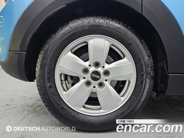MINI Cooper D 5Door Standard 3rd 2015 — фото 5