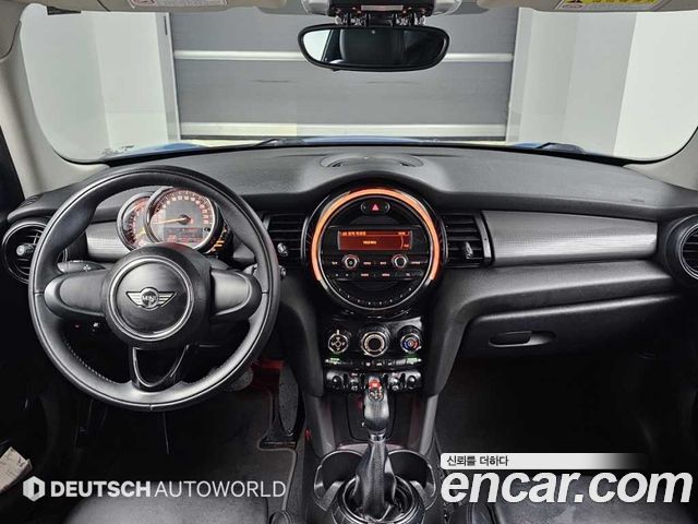 MINI Cooper D 5Door Standard 3rd 2015 — фото 7