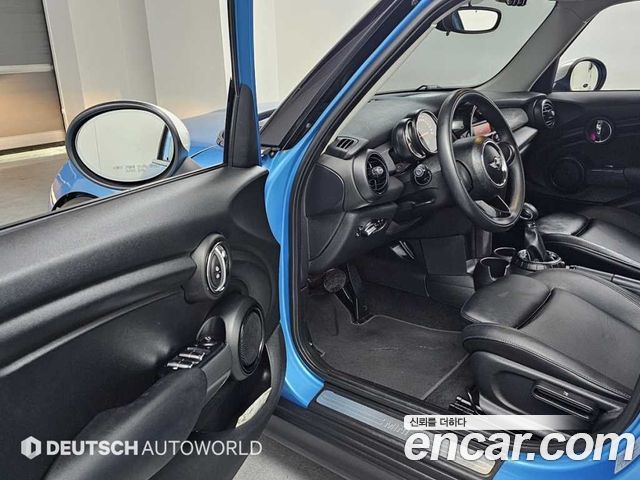MINI Cooper D 5Door Standard 3rd 2015 — фото 15