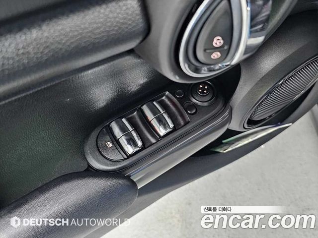MINI Cooper D 5Door Standard 3rd 2015 — фото 19