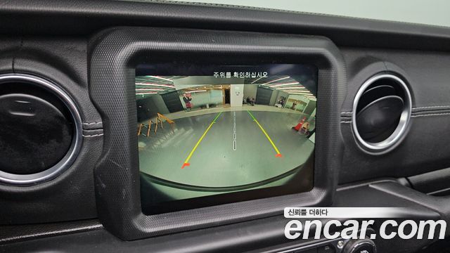Jeep Wrangler (JL) 2.0 Overland Power Top 4Door 4xe 2022 — фото 15