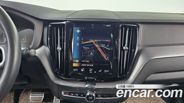 Volvo XC60 (II) T8 R-Design 2021 — фото 18