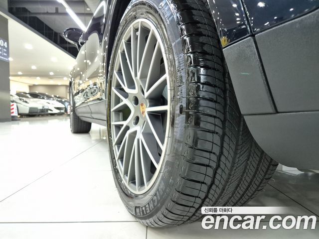 Porsche Cayenne (PO536) 3.0 E-HYBRID PLATINUM EDITION 2023 — фото 24