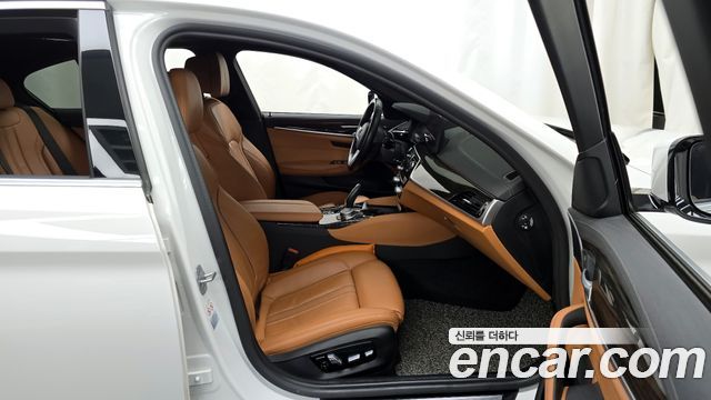 BMW 5 Series (G30) 520i M Sport 2021 — фото 11