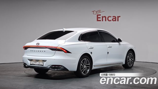 Hyundai Grandeur (IG) 3.0 LPi (Taxi) example 2023 — фото 2