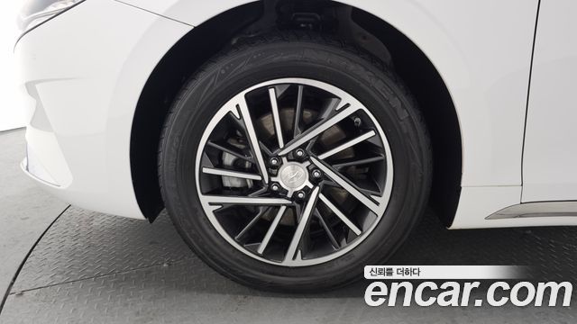 Hyundai Grandeur (IG) 3.0 LPi (Taxi) example 2023 — фото 5