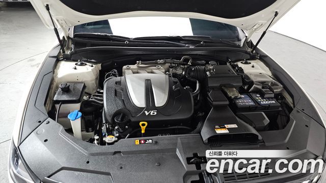 Hyundai Grandeur (IG) 3.0 LPi (Taxi) example 2023 — фото 6