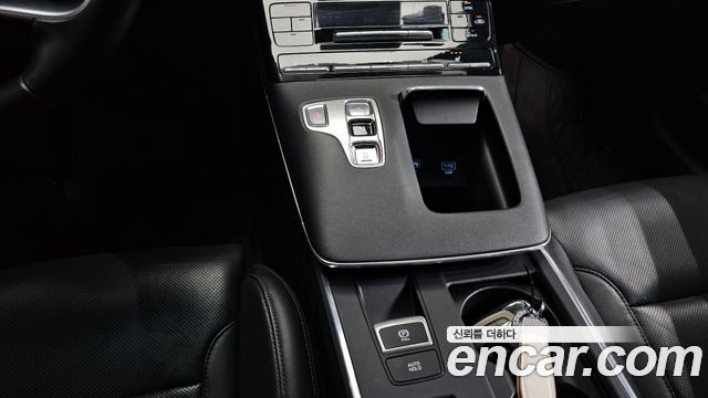 Hyundai Grandeur (IG) 3.0 LPi (Taxi) example 2023 — фото 9