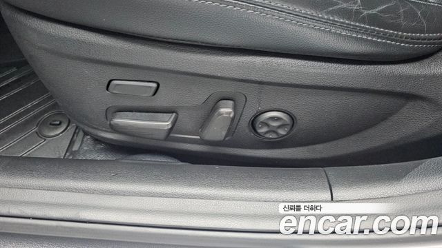 Hyundai Grandeur (IG) 3.0 LPi (Taxi) example 2023 — фото 17