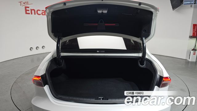 Hyundai Grandeur (IG) 3.0 LPi (Taxi) example 2023 — фото 20