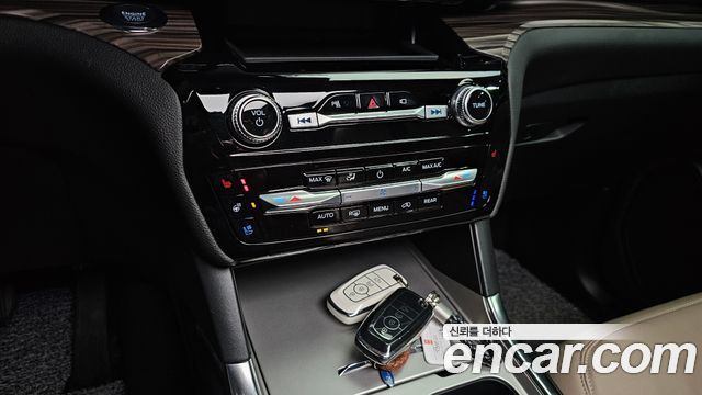 Ford Explorer (VI) 2.3 LimIted 4WD 2022 — фото 17
