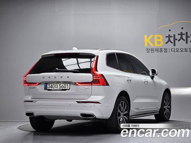 Volvo XC60 (II) T8 Inscription 2021 — фото 2