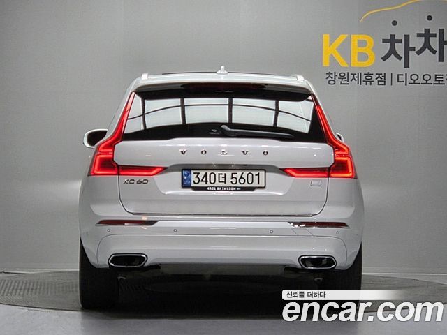 Volvo XC60 (II) T8 Inscription 2021 — фото 4