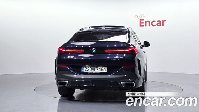 BMW X6 (G06) xDrive40i M Sport 2025 — фото 4