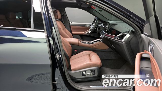 BMW X6 (G06) xDrive40i M Sport 2025 — фото 10