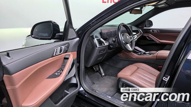 BMW X6 (G06) xDrive40i M Sport 2025 — фото 11