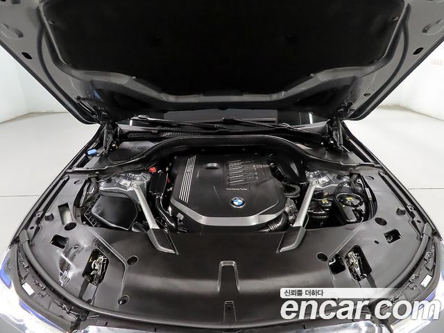 BMW 6 Series GT (G32) 630i xDrive M Sport 2023 — фото 16
