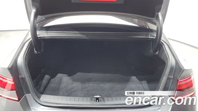Genesis G90 (RS4) Gasoline 3.5 Turbo AWD 2023 — фото 20