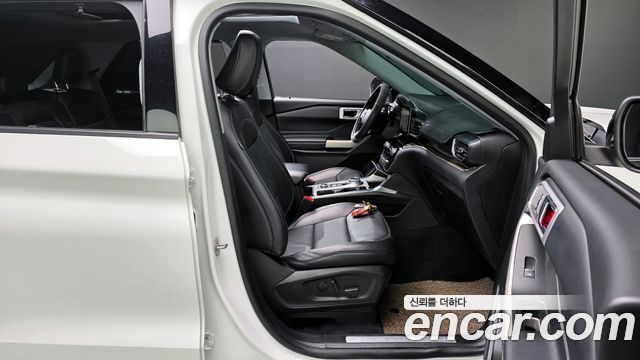 Ford Explorer (VI) 2.3 LimIted 4WD 2021 — фото 10