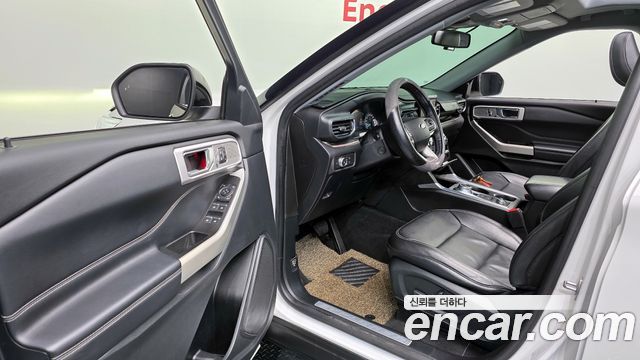 Ford Explorer (VI) 2.3 LimIted 4WD 2021 — фото 11