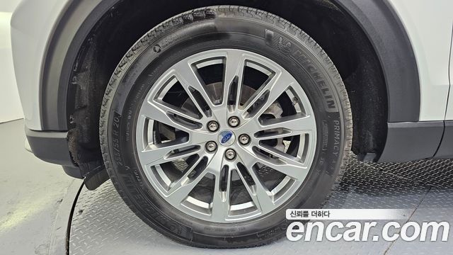 Ford Explorer (VI) 2.3 Platinum 4WD 2025 — фото 5