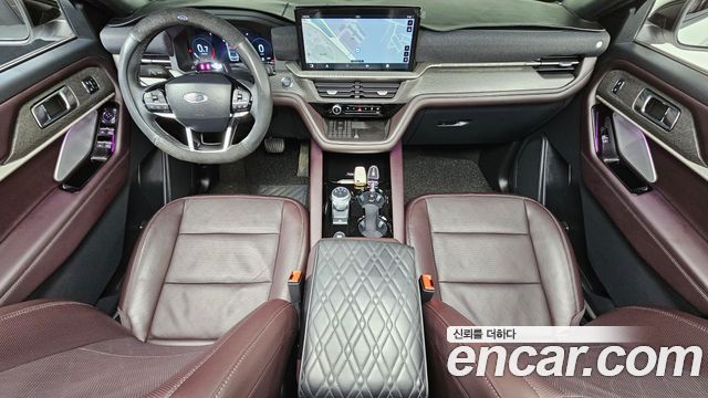 Ford Explorer (VI) 2.3 Platinum 4WD 2025 — фото 7