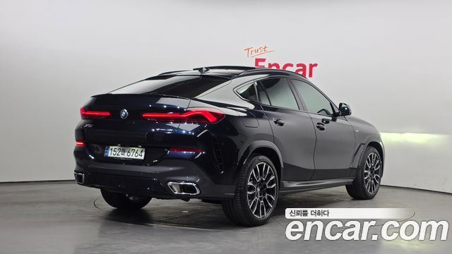 BMW X6 (G06) xDrive40i M Sport 2024 — фото 2