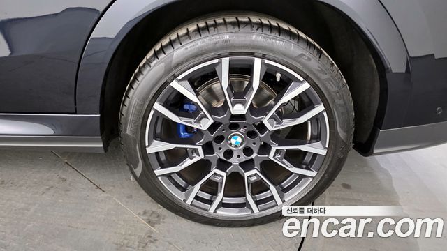 BMW X6 (G06) xDrive40i M Sport 2024 — фото 5