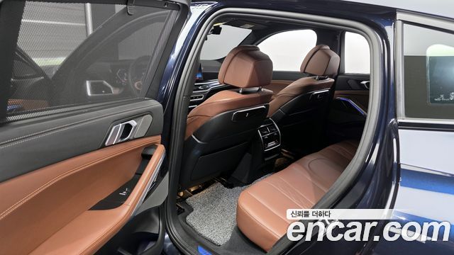BMW X6 (G06) xDrive40i M Sport 2024 — фото 11