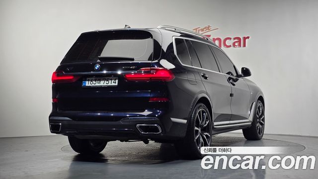 BMW X7 (G07) xDrive 40i M Sport 6STR 2022 — фото 2