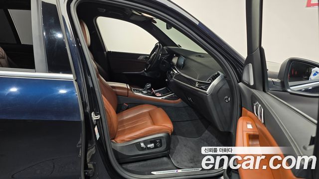 BMW X7 (G07) xDrive 40i M Sport 6STR 2022 — фото 11
