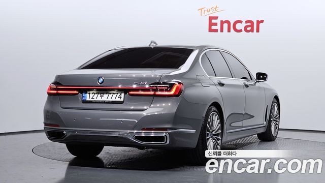 BMW 7 Series (G11) 740i Design Pure Excellence 2021 — фото 2