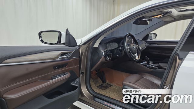 BMW 6 Series GT (G32) 630d xDrive Luxury 2019 — фото 10