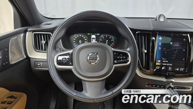 Volvo XC60 (II) T6 Inscription 2020 — фото 17