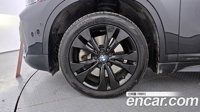 BMW X1 (F48) xDrive 20i Advantage 2020 — фото 5