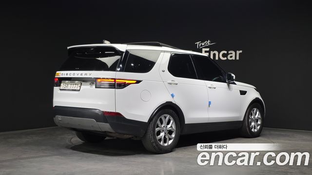 Land Rover Discovery 5 3.0 SD6 SE 2019 — фото 2