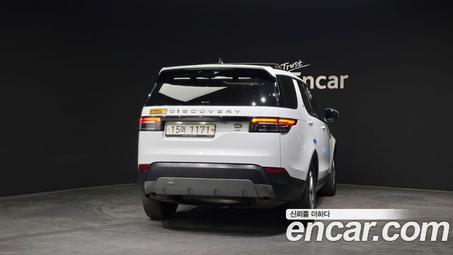 Land Rover Discovery 5 3.0 SD6 SE 2019 — фото 4