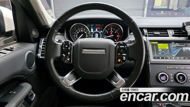 Land Rover Discovery 5 3.0 SD6 SE 2019 — фото 13