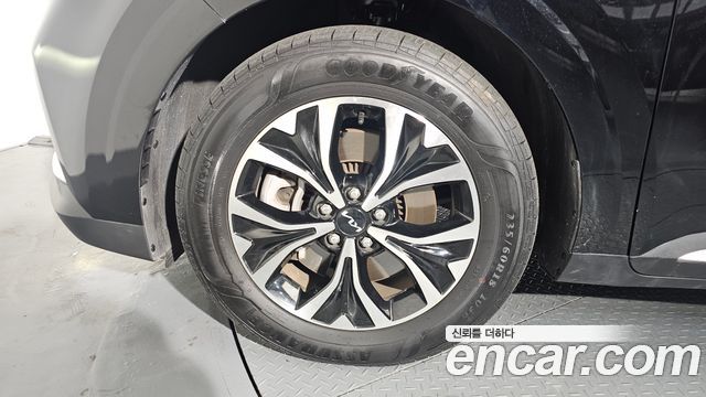 Kia Carnival (IV) Gasoline 9-Seater Noblesse 2023 — фото 5