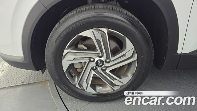 Hyundai Santa Fe Diesel 2.2 2WD Prestige 2021 — фото 5