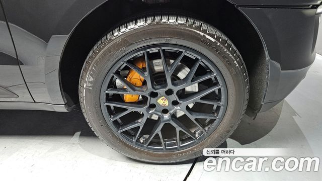 Porsche Macan 2.0 95B 2017 — фото 5