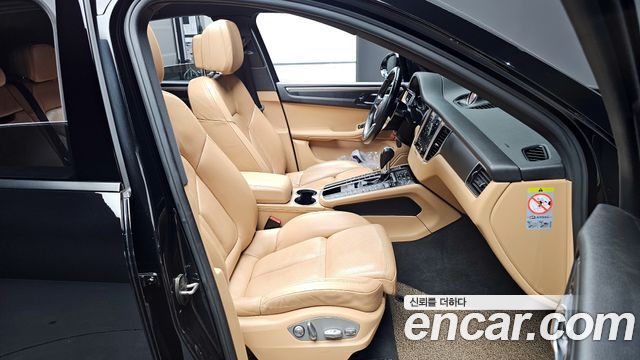 Porsche Macan 2.0 95B 2017 — фото 10