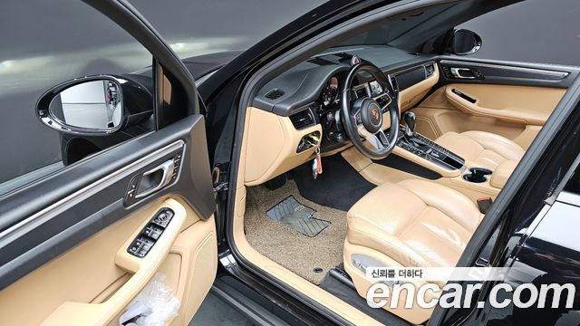 Porsche Macan 2.0 95B 2017 — фото 12