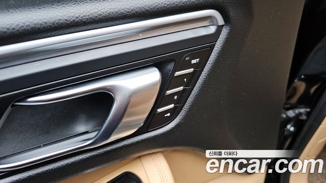Porsche Macan 2.0 95B 2017 — фото 16