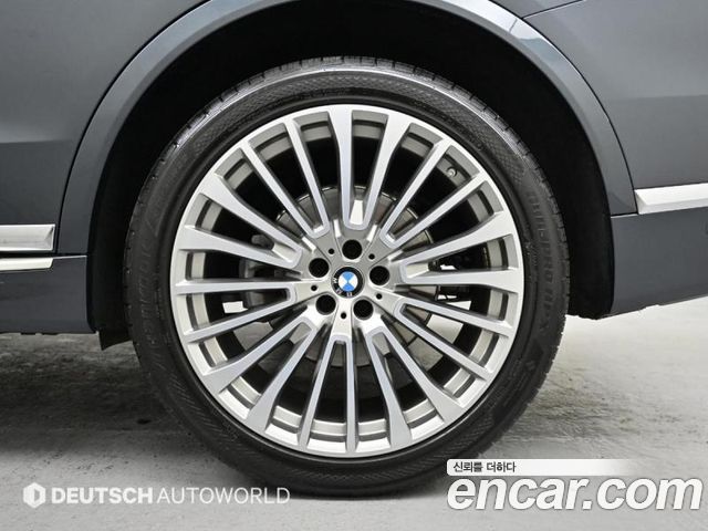 BMW X7 (G07) xDrive 40i Design Pure Excellence 6-Seater 2020 — фото 5