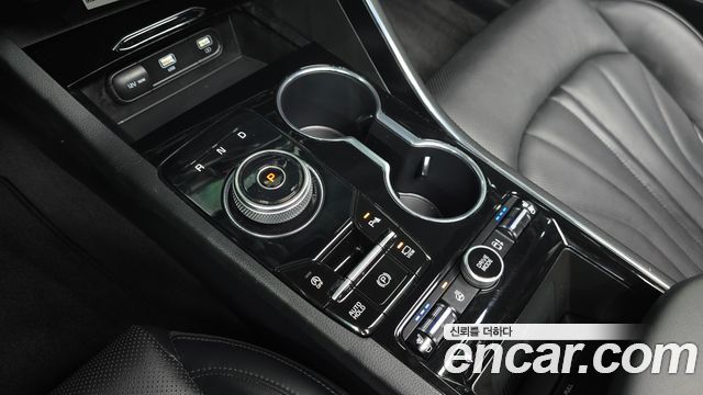 Kia K5 (III) 1.6 Turbo Signature 2023 — фото 9