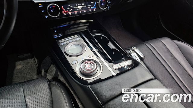 Genesis G80 (RG3) Gasoline 2.5 Turbo AWD 2022 — фото 9