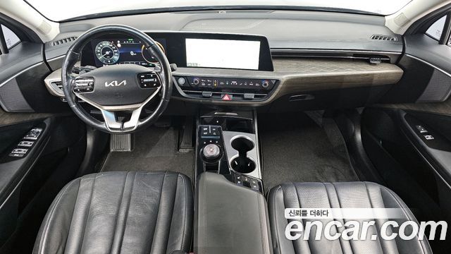 Kia K8 2.5 Gasoline 2WD Noblesse 2022 — фото 7