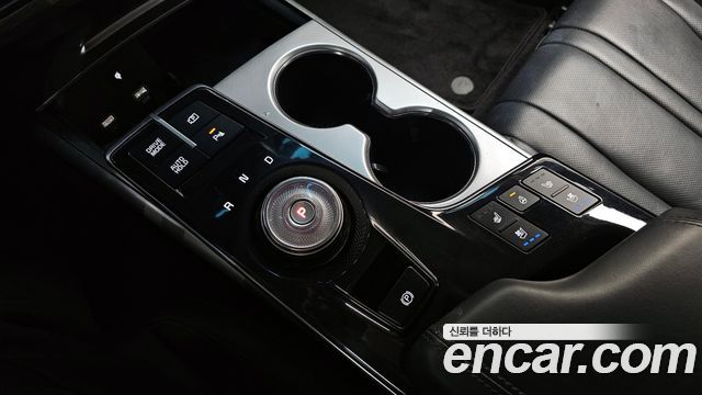 Kia K8 2.5 Gasoline 2WD Noblesse 2022 — фото 9