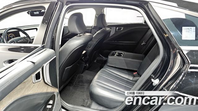 Kia K8 2.5 Gasoline 2WD Noblesse 2022 — фото 11